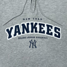 Load image into Gallery viewer, Vintage Lee Sports MLB NEW YORK YANKEES Embroidered Baseball Logo Spellout Pullover Hoodie
