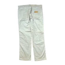 Load image into Gallery viewer, WRANGLER &quot;Texas Stretch&quot; Classic Grey Beige Straight Leg Regular Fit Chino Pants Trousers
