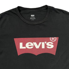 Load image into Gallery viewer, Levi's Classic Red Tab Big Logo Spellout Graphic Black Short Sleeve T-Shirt

