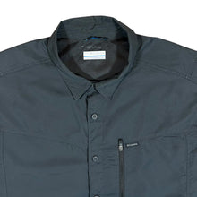 Load image into Gallery viewer, COLUMBIA Omni-Shade Dark Grey Short Sleeve Nylon Utility Shirt

