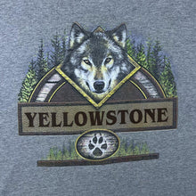 Load image into Gallery viewer, Early 00's Yellowstone National Park Wolf Wildlife Souvenir Grey Short Sleeve T-Shirt
