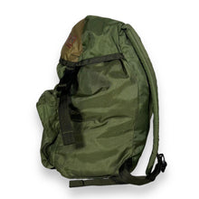 Load image into Gallery viewer, Vintage KARRIMOR Graphic Spellout Lightweight Hiking Outdoor Rucksack Backpack Bag
