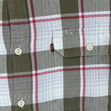 Load image into Gallery viewer, LEVI&#39;S &quot;Relaxed&quot; Plaid Check Long Sleeve Flannel Cotton Shirt
