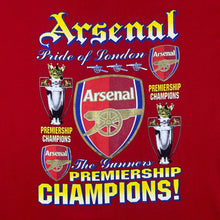 Load image into Gallery viewer, Vintage ARSENAL FC &quot;Unbeaten Champions 2003/4&quot; Football Souvenir Graphic Red T-Shirt
