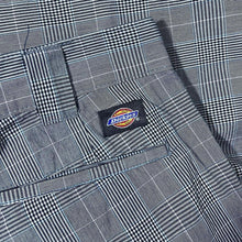 Load image into Gallery viewer, Dickies Grey Plaid Check Skater Cotton Shorts

