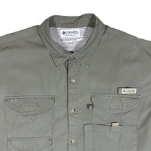 Load image into Gallery viewer, Vintage 90's COLUMBIA PFG Fishing Khaki Short Sleeve Cotton Utility Shirt

