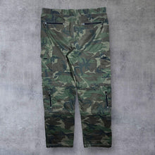 Load image into Gallery viewer, Early 00&#39;s Trekking Basics Camo Camouflage Pattern Cargo Combat Trousers

