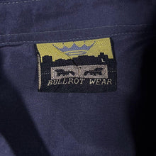 Load image into Gallery viewer, Early 00&#39;s Bullrot Wear &quot;Bullrot Squad&quot; Y2K Graphic Grey Short Sleeve Shirt
