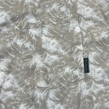 Load image into Gallery viewer, COLUMBIA SPORTSWEAR &quot;Regular Fit&quot; Hawaiian Floral Pattern Beige Cream Short Sleeve Cotton Shirt
