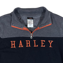 Load image into Gallery viewer, HARLEY DAVIDSON &quot;El Paso, Texas&quot; Embroidered Spellout Biker 1/4 Zip Pullover Sweatshirt
