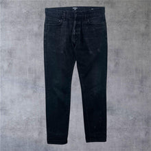 Load image into Gallery viewer, Carhartt WIP "Klondike Pant" Classic Black Denim Regular Tapered Fit Jeans

