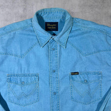 Load image into Gallery viewer, Vintage Wrangler Cowboy Western Washed Blue Popper Cotton Long Sleeve Shirt
