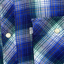 Load image into Gallery viewer, Levi&#39;s &quot;Modern Fit&quot; Western Blue Check Popper Button Long Sleeve Flannel Shirt
