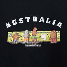 Load image into Gallery viewer, Early 00&#39;s Oz AUSTRALIA &quot;When Nature Calls&quot; Wildlife Novelty Souvenir Graphic T-Shirt
