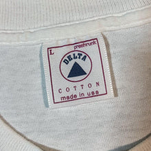 Load image into Gallery viewer, Vintage 90's Delta Fort Worth, Texas USA Souvenir Graphic White Cotton T-Shirt
