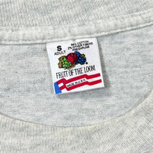 Load image into Gallery viewer, Vintage 90&#39;s THE PEABODY &quot;Memphis&quot; Embroidered Souvenir Spellout Single Stitch Graphic T-Shirt
