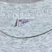 Load image into Gallery viewer, Vintage 90&#39;s Delta Hawaii &quot;Sandwich Islands&quot; Souvenir Graphic Grey Single Stitch T-Shirt
