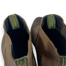 Load image into Gallery viewer, BARBOUR &quot;Farsley&quot; Classic Brown Leather Chelsea Boots
