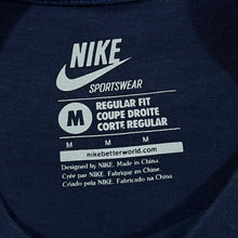 Load image into Gallery viewer, NIKE Classic Basic Embroidered Mini Logo Short Sleeve Pocket T-Shirt
