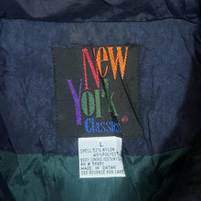 Load image into Gallery viewer, Vintage NEW YORK CLASSIC Crazy Abstract Patterned Shell Windbreaker Ski Jacket
