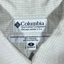 Load image into Gallery viewer, Early 00&#39;s COLUMBIA GRT Rugged Trekking Subtle Check Utility Short Sleeve Shirt
