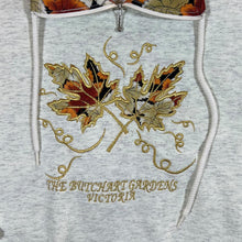 Load image into Gallery viewer, Vintage 90&#39;s THE BUTCHART GARDENS &quot;Victoria&quot; Embroidered Floral Patterned Collared Sweatshirt
