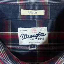 Load image into Gallery viewer, WRANGLER &quot;Regular&quot; Navy Red Plaid Check Long Sleeve Cotton Shirt
