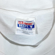 Load image into Gallery viewer, Vintage Hanes WHO&#39;S THE MAN? &quot;1 on 1 Basketball Tournament&quot; Souvenir Graphic White T-Shirt

