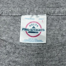 Load image into Gallery viewer, Early 00&#39;s Delta MEMPHIS TENNESSEE Embroidered USA Souvenir Spellout Graphic T-Shirt
