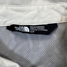 Load image into Gallery viewer, THE NORTH FACE TNF Classic Cream Nylon Safari Short Sleeve Shirt
