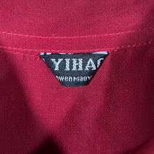 Load image into Gallery viewer, Early 00's Yihao "Descendants Of The Dragon" Chinese Graphic Red Shirt
