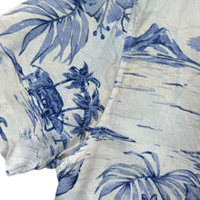Load image into Gallery viewer, Vintage Tommy Bahama Floral Hawaiian Tropical Patterned Silk Short Sleeve Shirt
