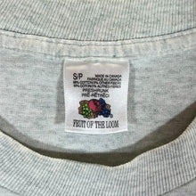 Load image into Gallery viewer, Vintage Canadian Rockies &quot;Banff&quot; Souvenir Graphic Single Stitch Grey T-Shirt
