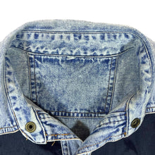 Load image into Gallery viewer, Vintage Cowboy Western Shoulder Panel Long Sleeve Acid Wash Denim Shirt
