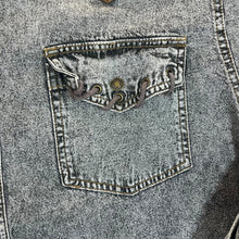 Load image into Gallery viewer, Vintage ARIZONA JEANS Leather Panel Cowboy Western Acid Wash Denim Long Sleeve Shirt
