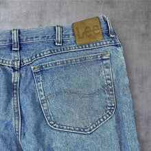 Load image into Gallery viewer, Early 00's Lee Jeans Classic Straight Leg Regular Fit Distressed Blue Denim Jeans
