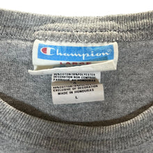 Load image into Gallery viewer, Vintage CHAMPION Classic Big Logo Spellout Graphic Grey Short Sleeve T-Shirt
