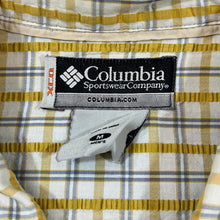 Load image into Gallery viewer, COLUMBIA SPORTSWEAR &quot;XCO&quot; Textured Plaid Check Short Sleeve Cotton Shirt
