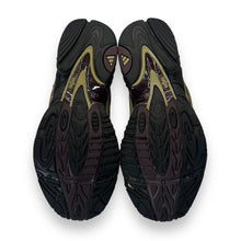 Load image into Gallery viewer, Vintage ADIDAS RESPONSE (1999) Outdoor Hiking Running Sneakers Shoes Trainers
