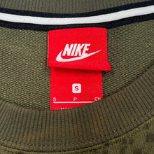 Load image into Gallery viewer, NIKE Embroidered Mini Patch Logo Raglan Crewneck Sweatshirt
