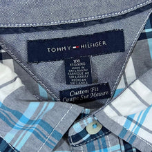 Load image into Gallery viewer, TOMMY HILFIGER &quot;Custom Fit&quot; Blue White Plaid Check Short Sleeve Cotton Shirt
