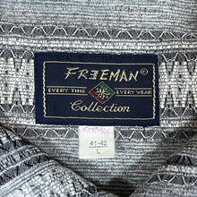 Load image into Gallery viewer, Vintage 90&#39;s FREEMAN COLLECTION Patterned Striped Long Sleeve Flannel Shirt
