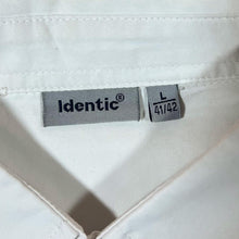 Load image into Gallery viewer, Early 00&#39;s Identic &quot;Surfing Gold Coast&quot; Y2K Surfer White Short Sleeve Shirt
