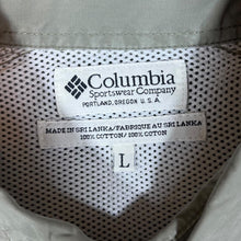 Load image into Gallery viewer, Vintage 90's COLUMBIA PFG Performance Fishing Khaki Cotton Short Sleeve Utility Shirt
