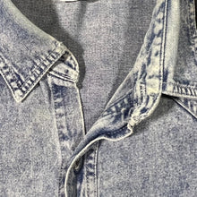 Load image into Gallery viewer, Vintage Cowboy Western Stonewashed Blue Denim Long Sleeve Cotton Shirt
