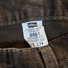 Load image into Gallery viewer, Vintage LEVI&#39;S 505 Regular Fit Brown Corduroy Cord Straight Leg Trousers

