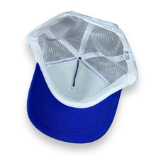 Load image into Gallery viewer, Vintage CUBAN CIGAR BAR Souvenir Graphic Mesh Trucker Baseball Cap
