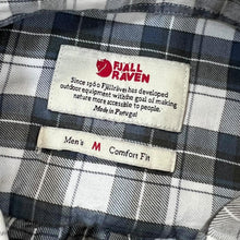 Load image into Gallery viewer, FJALLRAVEN &quot;Comfort Fit&quot; Plaid Check Cotton Short Sleeve Shirt
