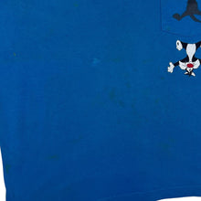 Load image into Gallery viewer, Vintage Warner Bros (1996) LOONEY TUNES Sylvester Embroidered Pocket Blue T-Shirt
