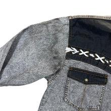 Load image into Gallery viewer, Vintage 90&#39;s ARIZONA JEANS Lace Panel Western Cowboy Long Sleeve Acid Wash Black Denim Shirt
